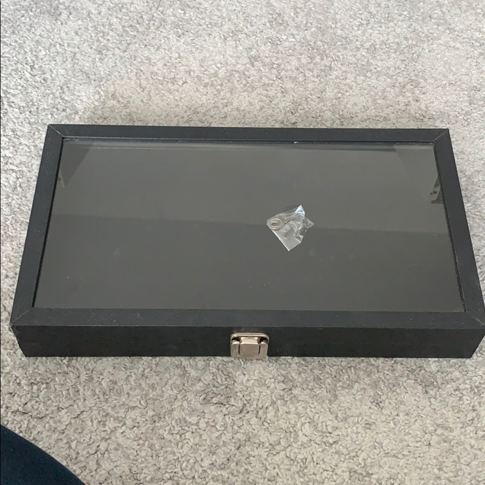 Jewelry organizer/Display case
